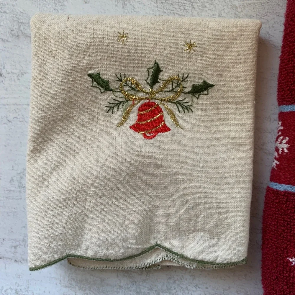 Vintage 1980s Christmas Towels Set‎ Embroidered Snowman Bells Holly USA Made